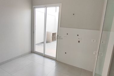 Casa &agrave; venda - 220m&sup2; - Parque Residencial Metropolitano