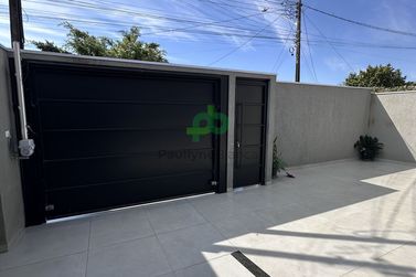 Casa &agrave; venda - 155m&sup2; - Parque Tarum&atilde;
