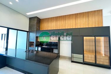 Casa &agrave; venda - 250m&sup2; - Residencial Portal das &Aacute;guas