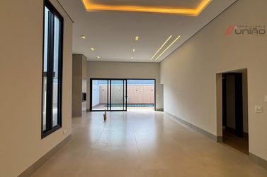Casa &agrave; venda - 225m&sup2; - Parque Bandeirantes