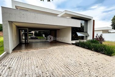 Casa &agrave; venda - 251m&sup2; - Condom&iacute;nio Central Park