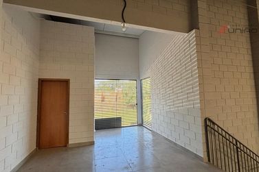 Sal&atilde;o Comercial para alugar - 1000m&sup2; - Parque Industrial II