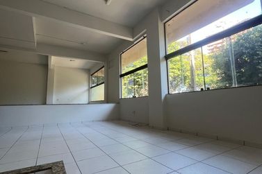 Sala Comercial para alugar - 80m&sup2; - Zona III