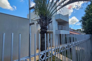 Casa &agrave; venda - 292m&sup2; - Zona III