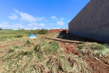 Terreno &agrave; venda - 264m&sup2; - Jardim Aeroporto III