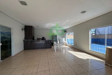Casa &agrave; venda - 120m&sup2; - ZONA VI