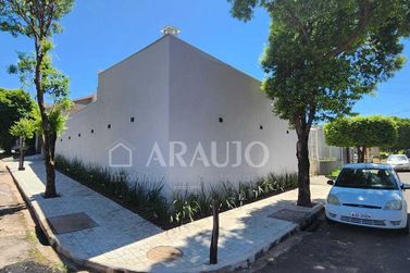 Casa &agrave; venda - 135m&sup2; - Jardim Alphaville