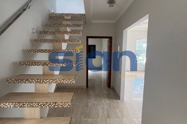 Casa para alugar - 360m&sup2; - Jardim Tamoio