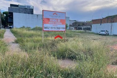 Terreno &agrave; venda - 494m&sup2; - Zona IV