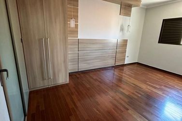 Casa para alugar - 260m&sup2; - Zona I-A