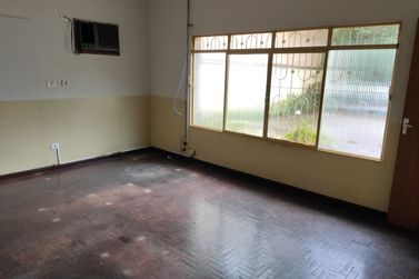 Casa para alugar - 100m&sup2; - Zona II