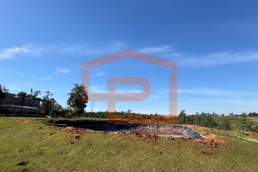 Ch&aacute;cara &agrave; venda - &Aacute;rea Rural