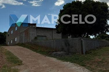 Ch&aacute;cara &agrave; venda - 2800m&sup2; - Zona Rural