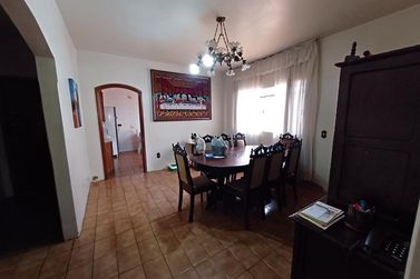 Casa &agrave; venda - 200m&sup2; - Zona III
