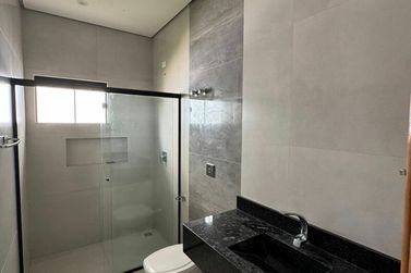 Casa &agrave; venda - 130m&sup2; - -