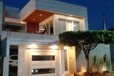 Sobrado &agrave; venda - 259m&sup2; - Parque Alphaville