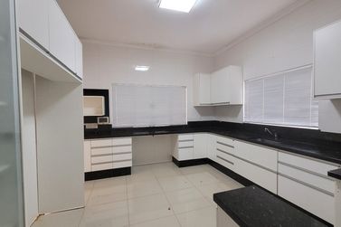 Casa &agrave; venda - 347m&sup2; - Zona VII
