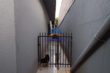 Sala Comercial &agrave; venda - 140m&sup2; - Zona VII