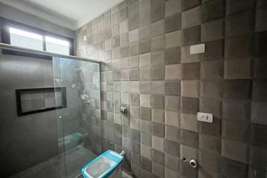 Casa &agrave; venda - 200m&sup2; - 