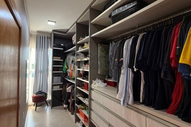 Sobrado &agrave; venda - 227m&sup2; - Condom&iacute;nio Ecoville