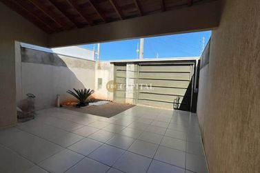 Casa &agrave; venda - 100m&sup2; - Jardim Pacifico