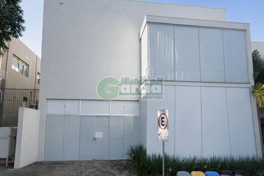 Sal&atilde;o Comercial &agrave; venda - 1560m&sup2; - Zona I