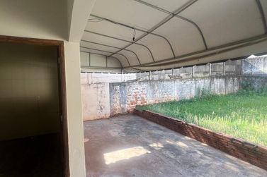 Casa para alugar - 80m&sup2; - Zona VII