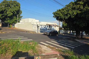 Terreno &agrave; venda - 343m&sup2; - Parque Alphaville