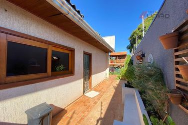 Casa &agrave; venda - 420m&sup2; - Zona I-a