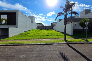 Terreno &agrave; venda - 364m&sup2; - CONJUNTO RESIDENCIAL PORTAL DAS AGU