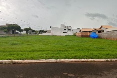 Terreno &agrave; venda - 720m&sup2; - Condom&iacute;nio Mirante