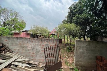 Ch&aacute;cara &agrave; venda - 5054m&sup2; - VILA RURAL