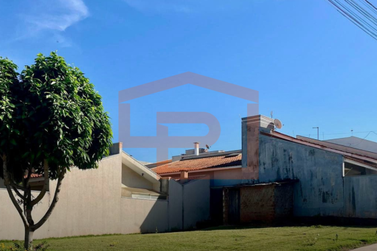 Terreno &agrave; venda - 180m&sup2; - Parque Bandeirantes