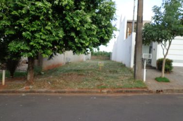 Terreno &agrave; venda - 266m&sup2; - Jardim Castelo Branco