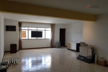 Sal&atilde;o Comercial &agrave; venda - 90m&sup2; - Zona 1