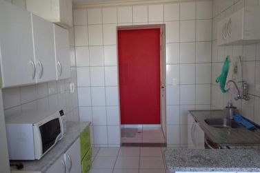Apartamento &agrave; venda - 75m&sup2; - EDIF&Iacute;CIO BURLE MARX, AV. PARAN&Aacute;. ZONA 3