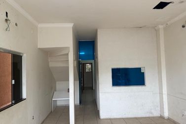 Casa &agrave; venda - 250m&sup2; - ZONA I