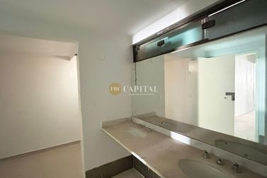 Casa para alugar - 337m&sup2; - Zona I
