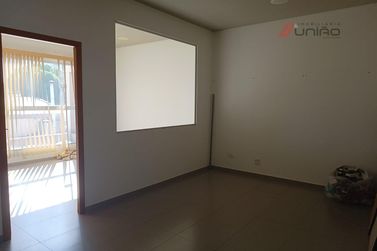 Sal&atilde;o Comercial para alugar - 336m&sup2; - Centro