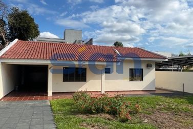 Casa para alugar - 100m&sup2; - 