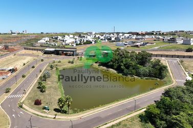 Terreno &agrave; venda - 400m&sup2; - Condominio Golden Lake