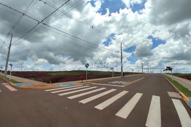 Terreno &agrave; venda - 360m&sup2; - VILA INDUSTRIAL
