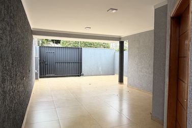Casa &agrave; venda - 180m&sup2; - Jardim Para&iacute;so