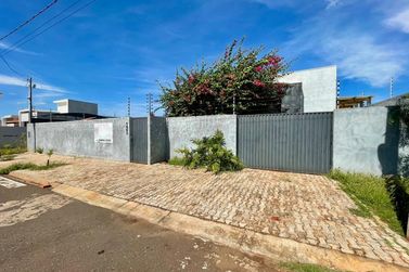 Sala Comercial &agrave; venda - 114m&sup2; - JARDIM SANTIAGO