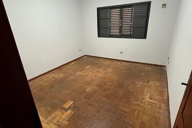 Casa para alugar - 278m&sup2; - JARDIM DOS PR&Iacute;NCIPES