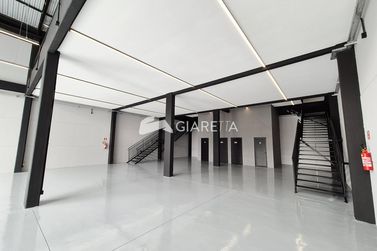 Sala Comercial &agrave; venda - 550m&sup2; - VILA BECKER
