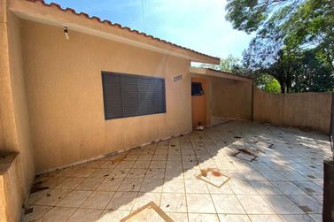 Casa &agrave; venda - 90m&sup2; - Zona IV