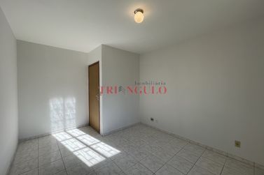 Apartamento para alugar - 61m&sup2; - ZONA I