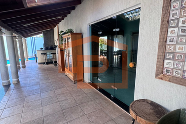 Casa &agrave; venda - 420m&sup2; - Zona I