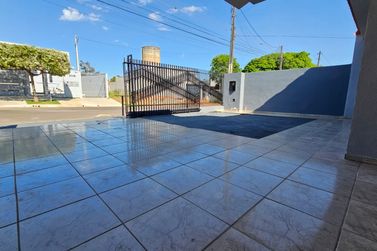 Casa &agrave; venda - 102m&sup2; - PARQUE SAN REMO II